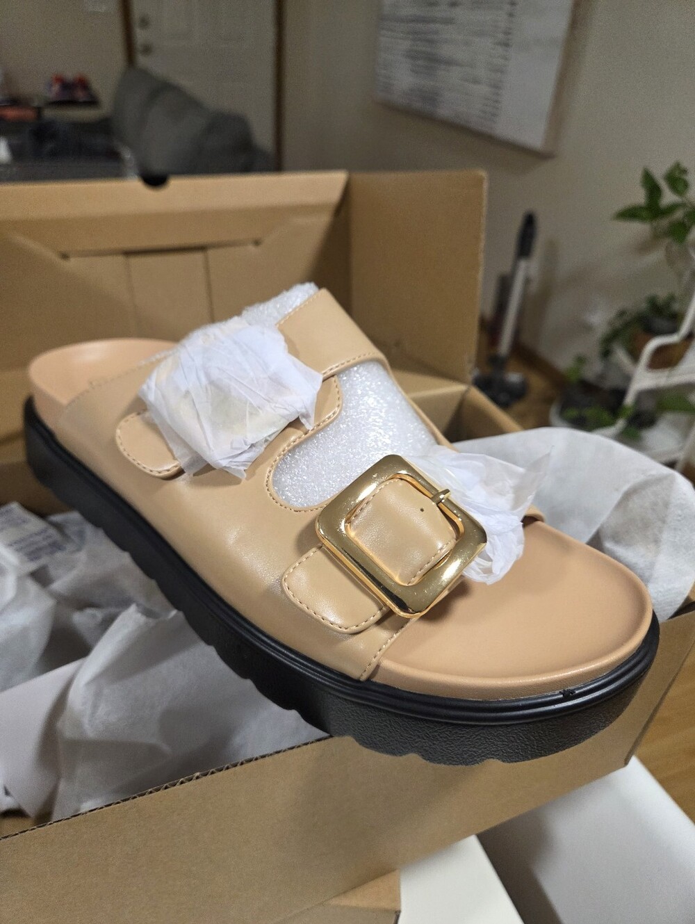 NEW Size 8 Womens Neutral Tan Beige 2 Strap Slide Sandal Adjustable Gold Buckle